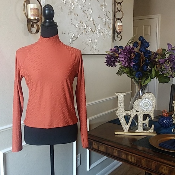 NWT Women's Nike Logo Print Mock-neck long Sleeve Top In Terracota. Size M - Picture 7 of 17